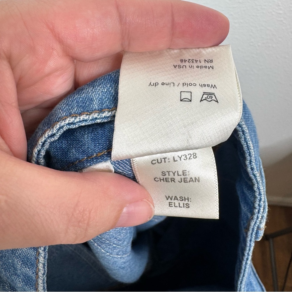 Reformation Cher High-Rise Flare Jeans in Ellis Wash Size 29 - Picture 7 of 8